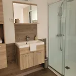15' Cité De Carcassonne, Au Calme, Petit-déjeuner Et Jacuzzi En Supplément 3*