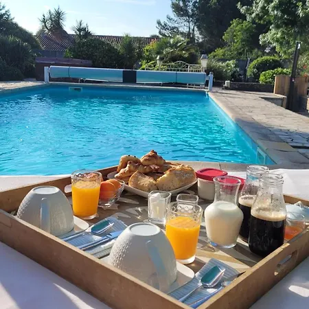 15' Cité De Carcassonne, Au Calme, Petit-déjeuner Et Jacuzzi En Supplément Maison d'hôtes